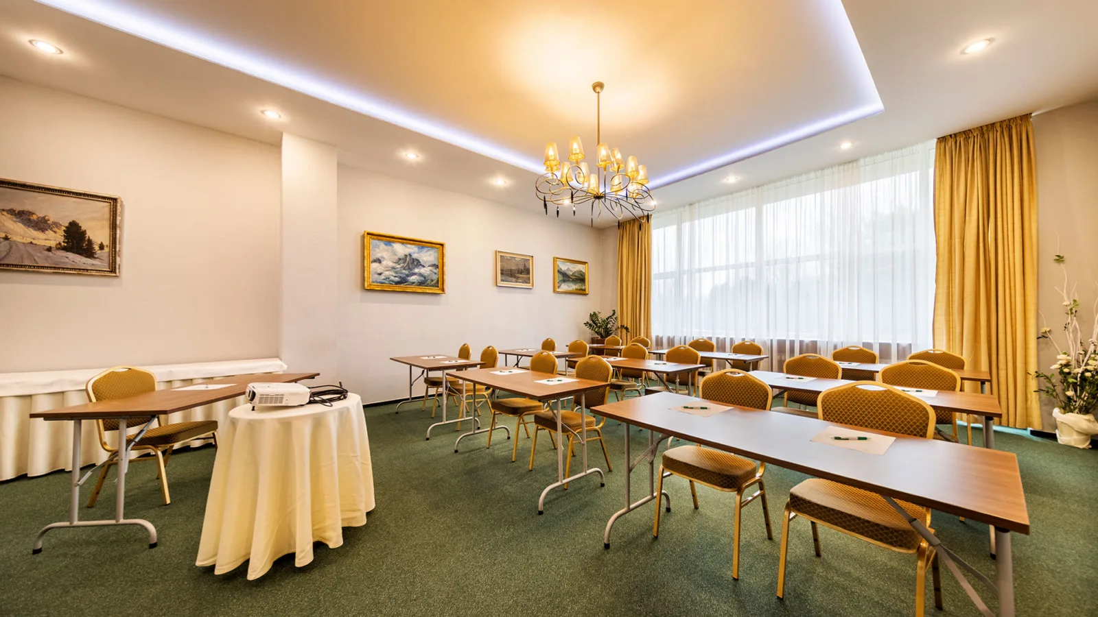 Konferencie